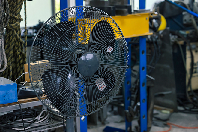 工場で暑さ対策が必要な理由