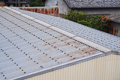 工場の屋根の防水工事にかかる費用や修理方法を解説